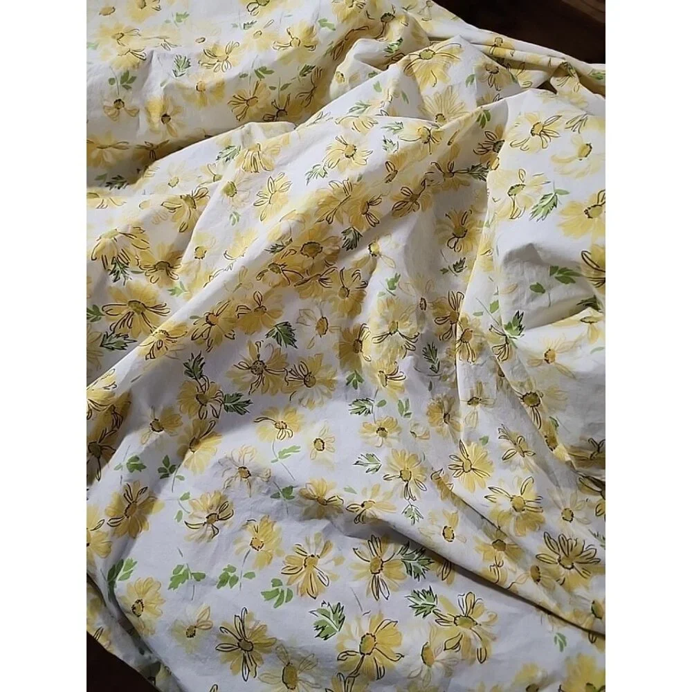 VTG Twin Flat Sheet Yellow White Floral Dan River 72x108 Fine Muslin Fabric MCM